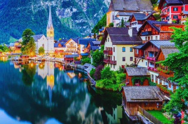 Explore Hallstatt’s Top Attractions and Activities