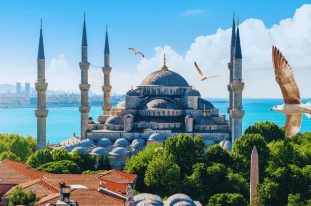 15 of the Most Beautiful Mosques in the World